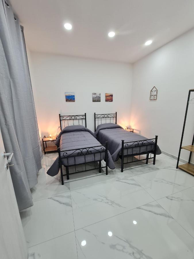 Lumacors House Bed and Breakfast Napels Buitenkant foto