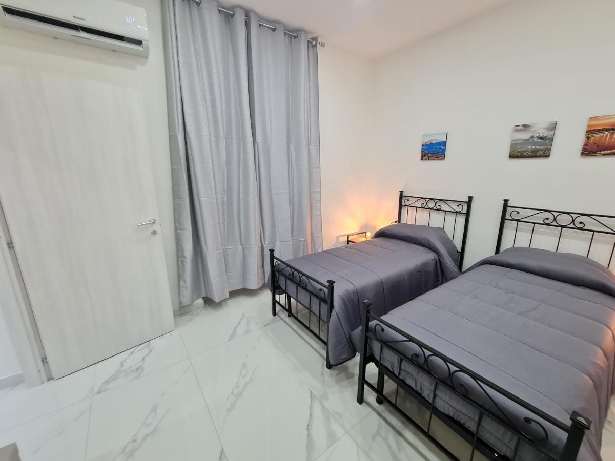 Lumacors House Bed and Breakfast Napels Buitenkant foto