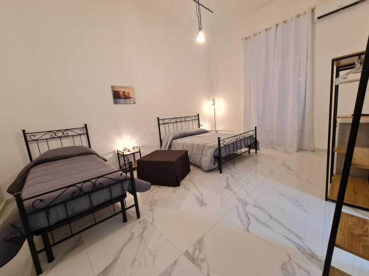 Lumacors House Bed and Breakfast Napels Buitenkant foto